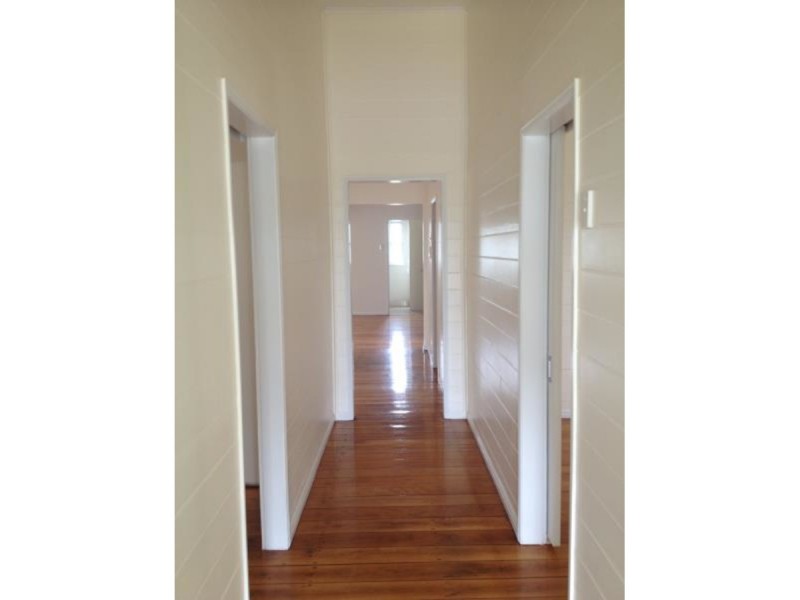 33 Nicholson Street, Allenstown QLD 4700